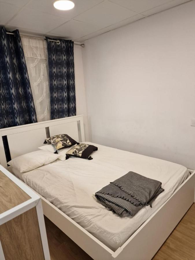 Moderno Apartamento Del Arquitecto Aparthotel Valencia Eksteriør bilde