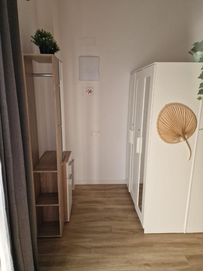 Moderno Apartamento Del Arquitecto Aparthotel Valencia Eksteriør bilde