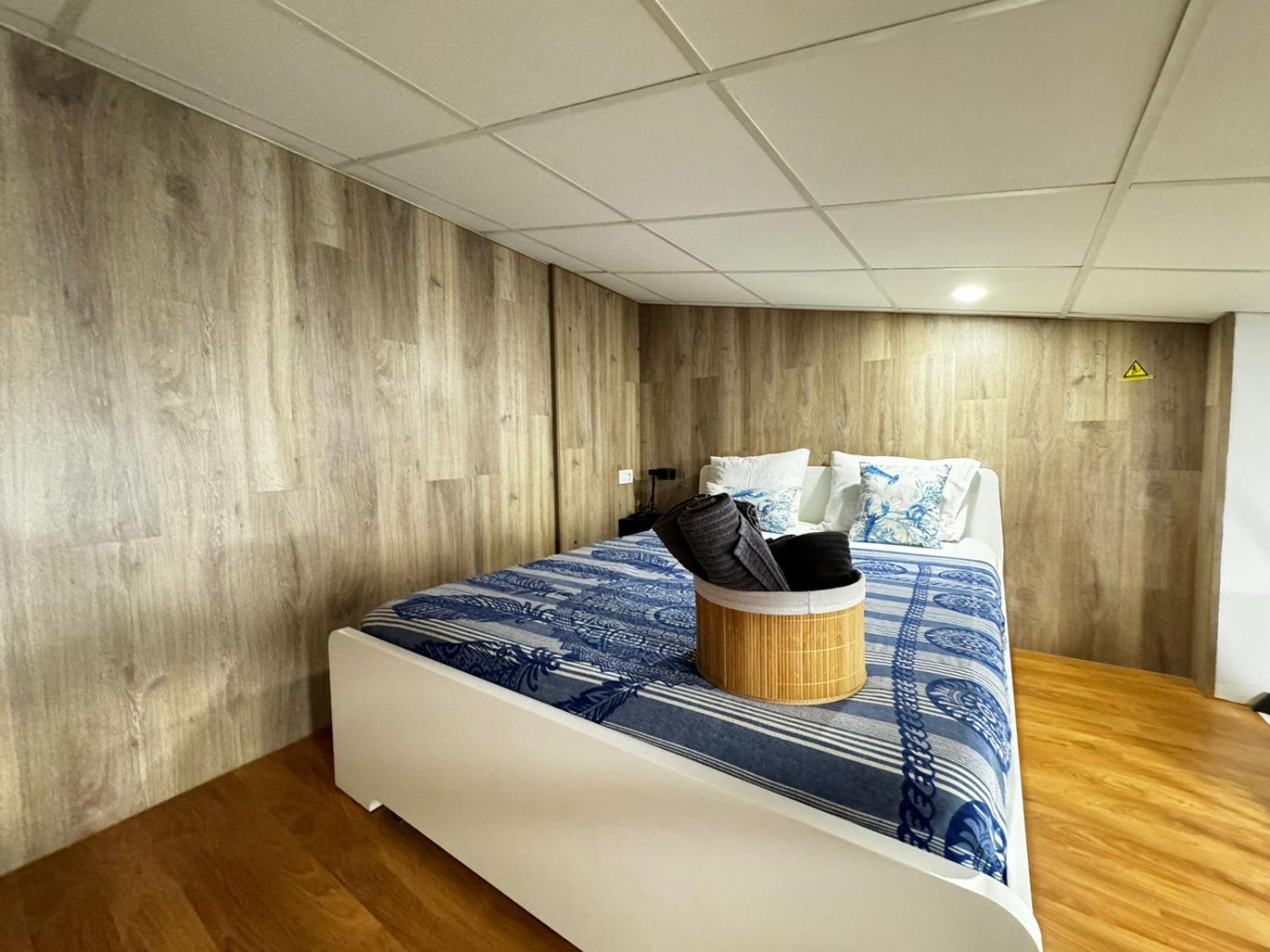 Moderno Apartamento Del Arquitecto Aparthotel Valencia Eksteriør bilde