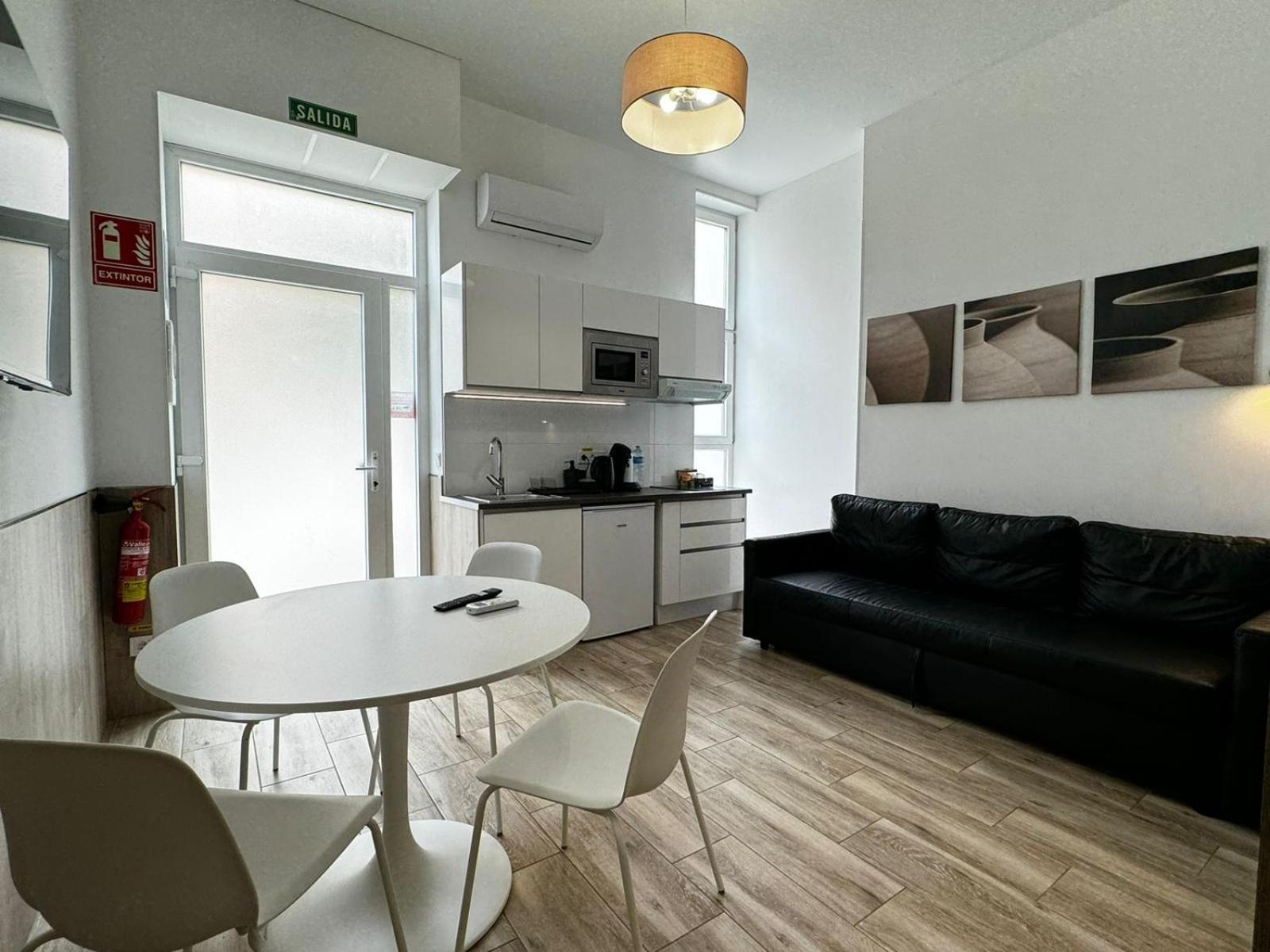 Moderno Apartamento Del Arquitecto Aparthotel Valencia Eksteriør bilde