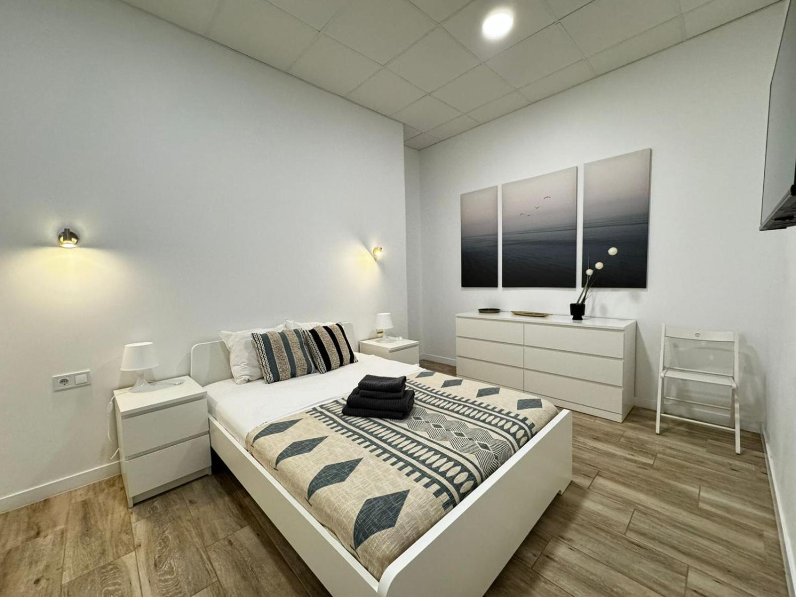 Moderno Apartamento Del Arquitecto Aparthotel Valencia Eksteriør bilde