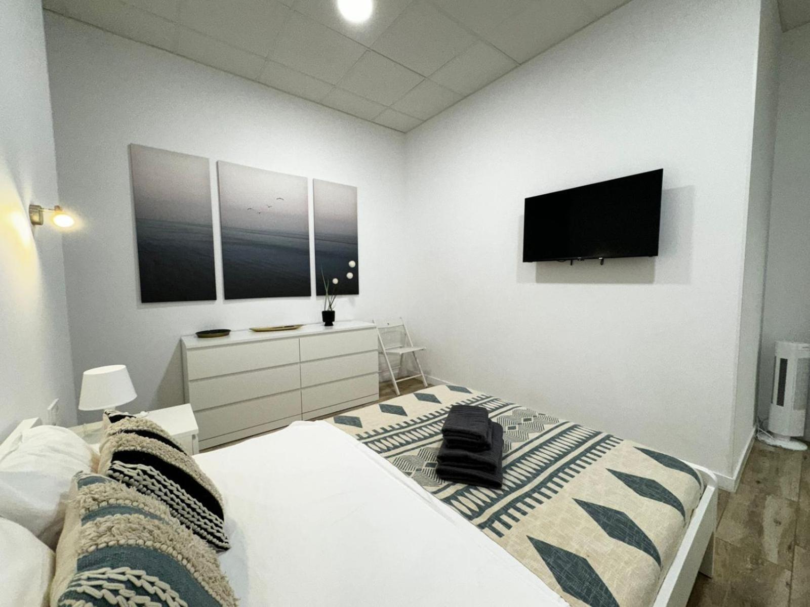 Moderno Apartamento Del Arquitecto Aparthotel Valencia Eksteriør bilde